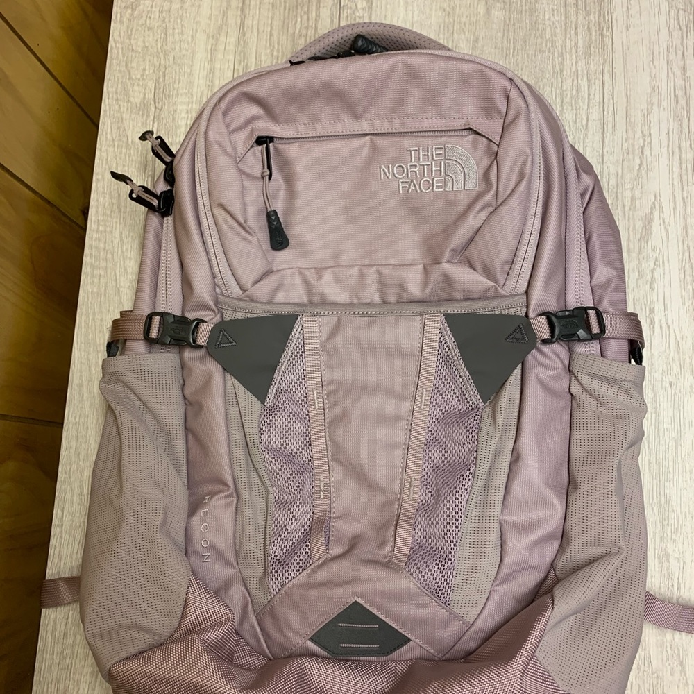 The North Face Women’s Recon Luxe Backpack